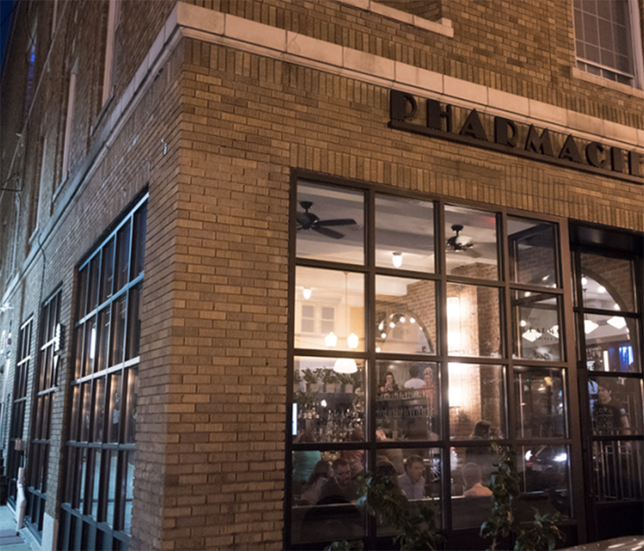 Pharmacie Liquor Bar Montclair Center